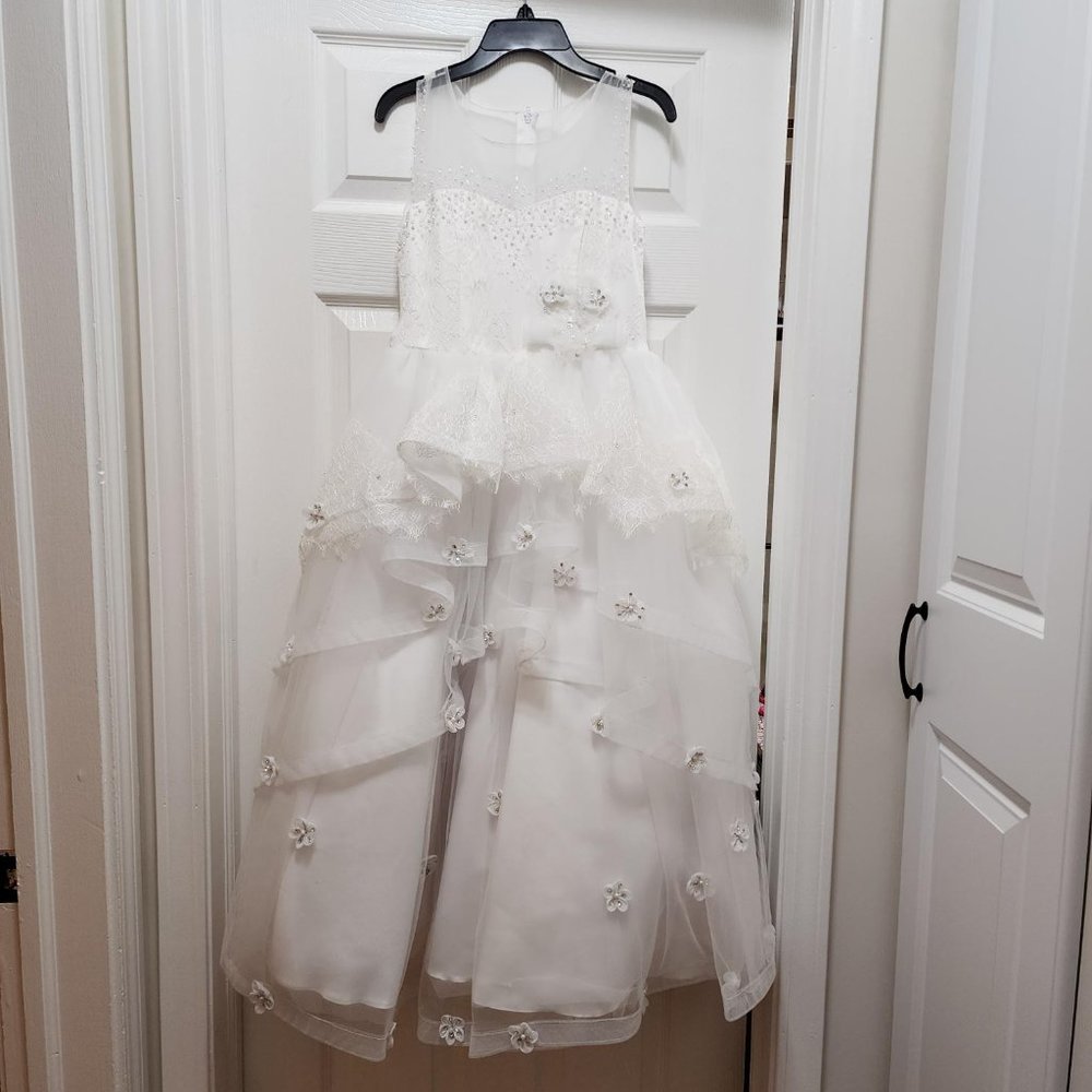 Perfect princess gown for Flower girl, baptism, first communion or confirmation.